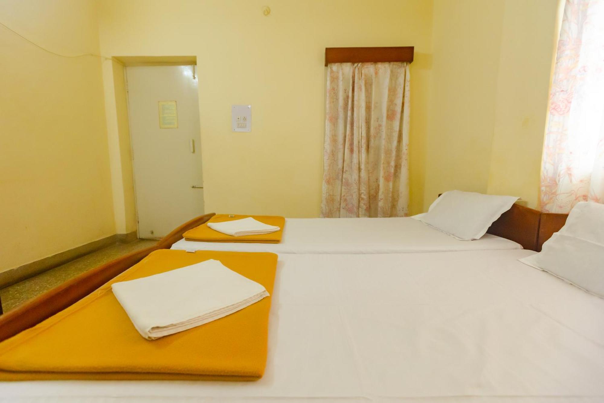 Sri Ramakrishna Hotel Μπανγκαλόρ Εξωτερικό φωτογραφία