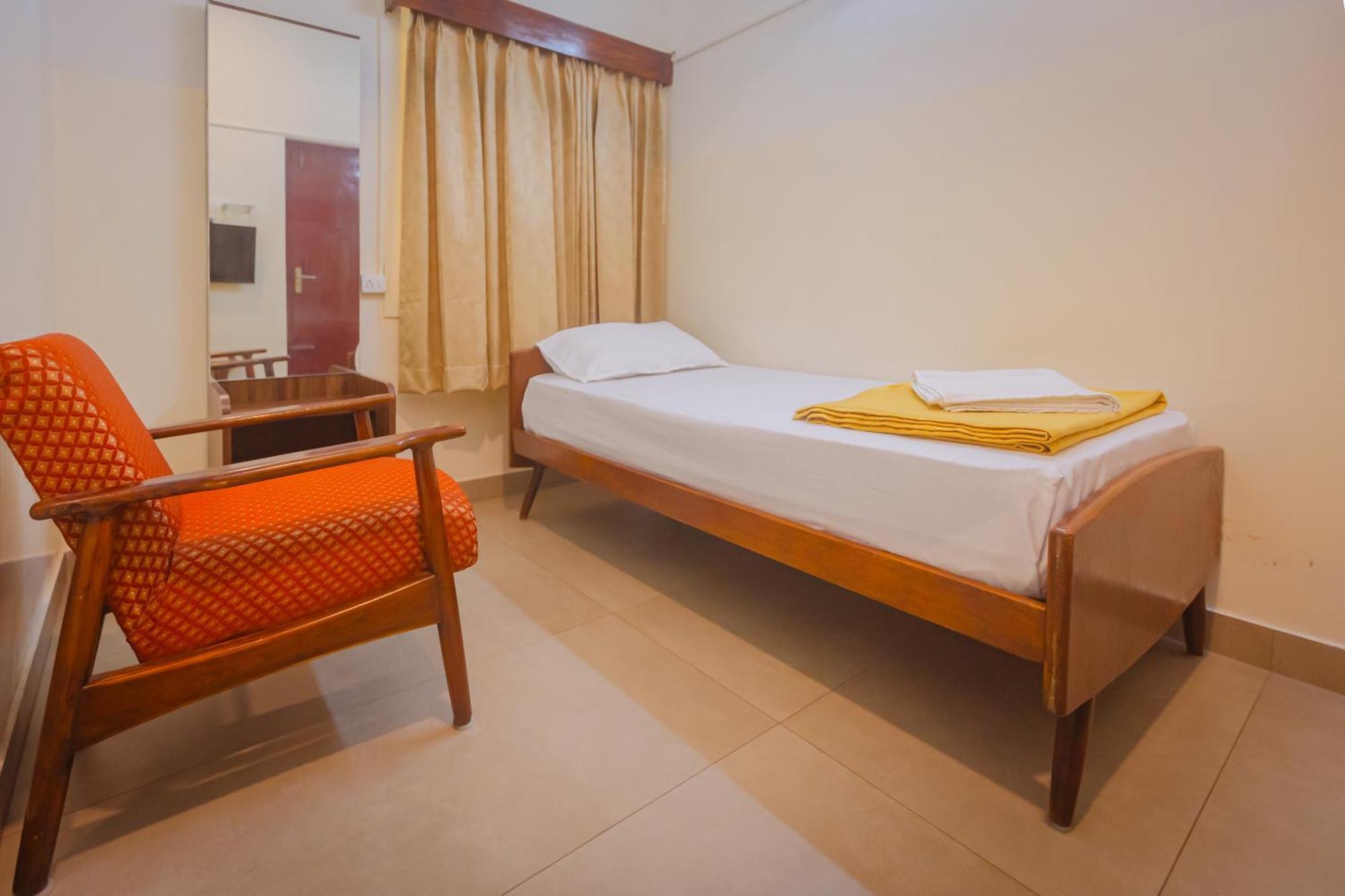 Sri Ramakrishna Hotel Μπανγκαλόρ Εξωτερικό φωτογραφία