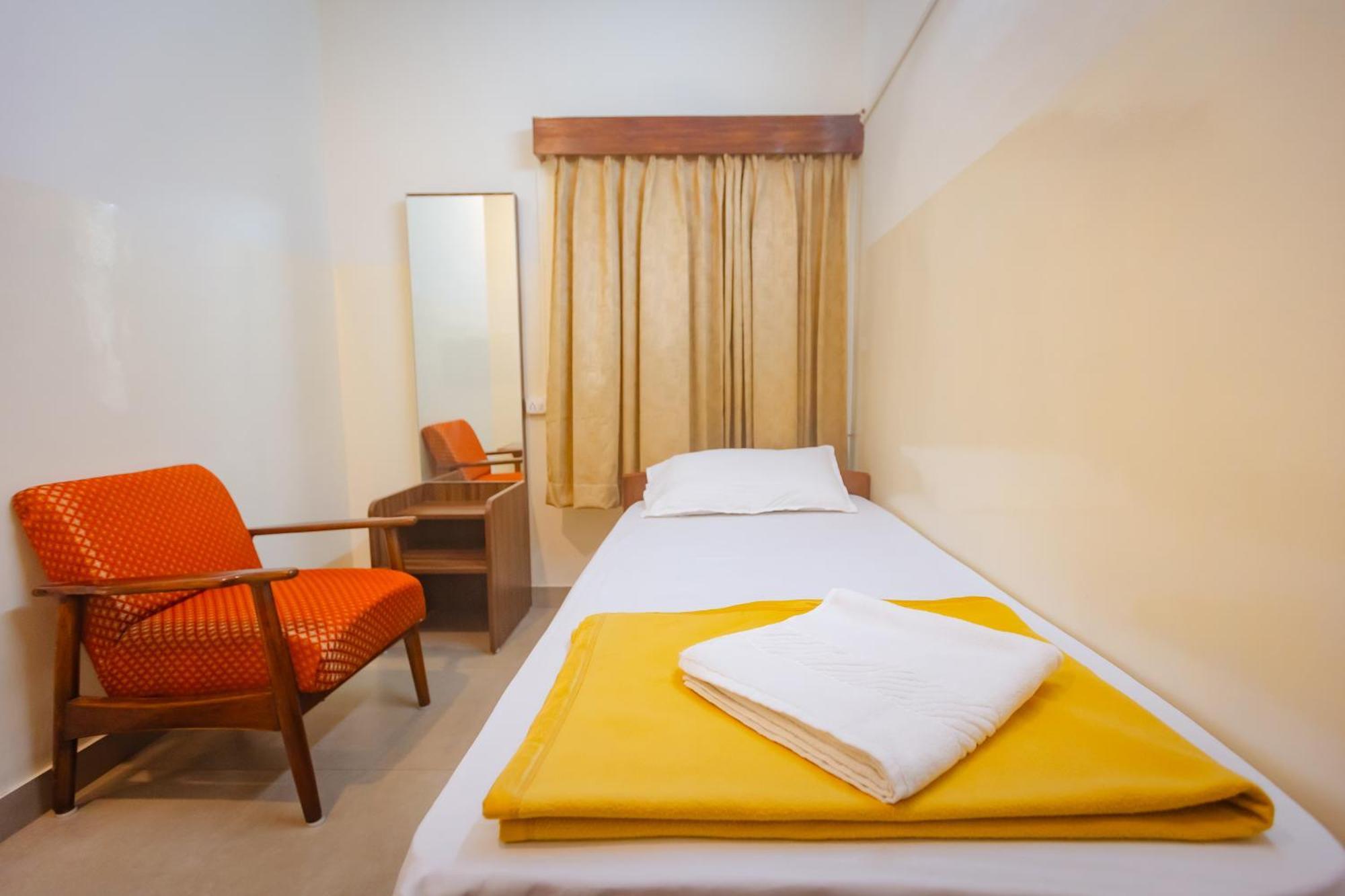 Sri Ramakrishna Hotel Μπανγκαλόρ Εξωτερικό φωτογραφία